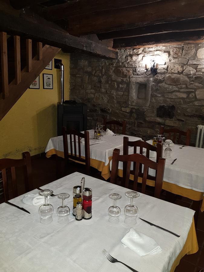 Gasthaus Casa Simon Roda de Isábena Exterior foto